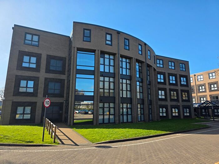 1 Bedroom Flat To Rent In North Star Avenue, Swindon, SN2
