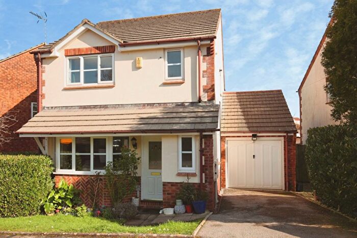 3 Bedroom Detached House For Sale In Lindisfarne Way, Torquay, TQ2