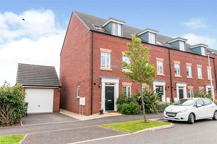 3 Bedroom Property To Rent In Myrtlebury Way, Exeter, EX1