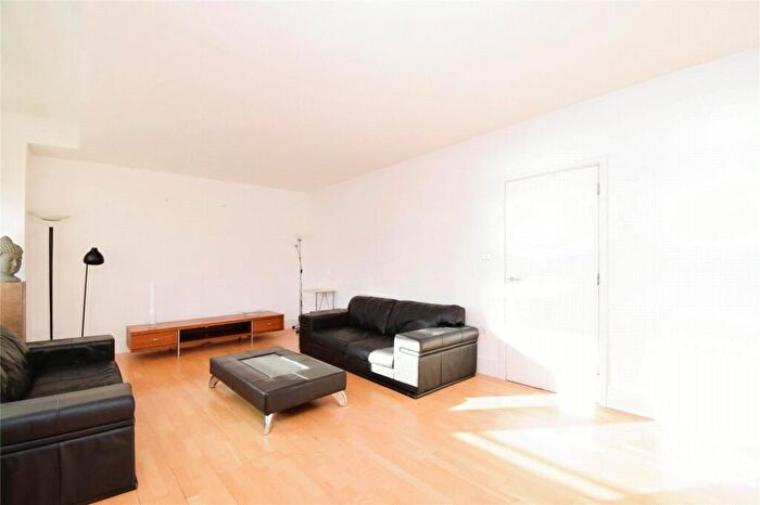 2 Bedroom Apartment To Rent In Water Street, City Centre, Liverpool, L3