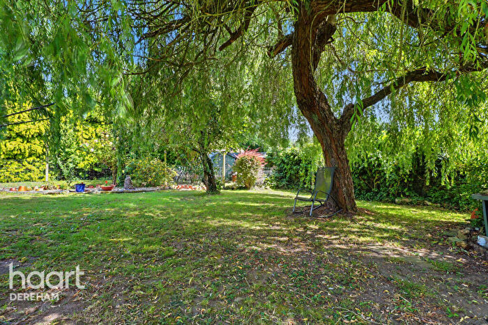 2 Bedroom Detached Bungalow For Sale In Fakenham Road, East Bilney, NR20