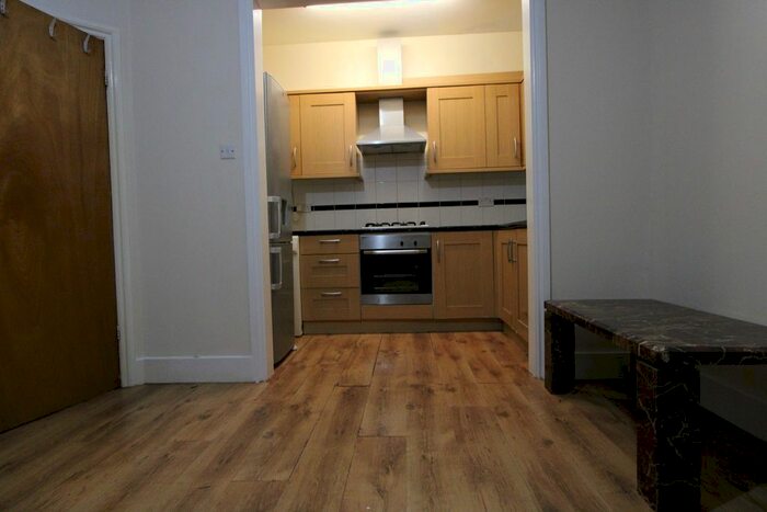 1 Bedroom Flat To Rent In Westmead Road, Sutton, SM1