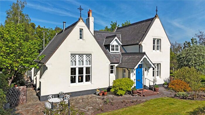 3 Bedroom Detached House For Sale In Duncton, West Sussex, GU28