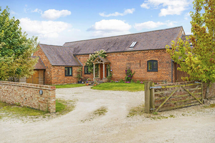 4 Bedroom Barn Conversion For Sale In Dalehouse Lane, Kenilworth, CV8
