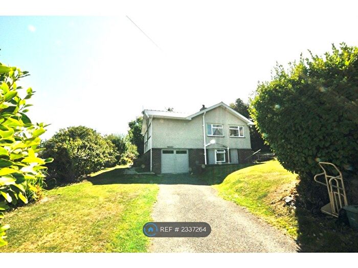 1 Bedroom Flat To Rent In Field Place, New Quay, SA45
