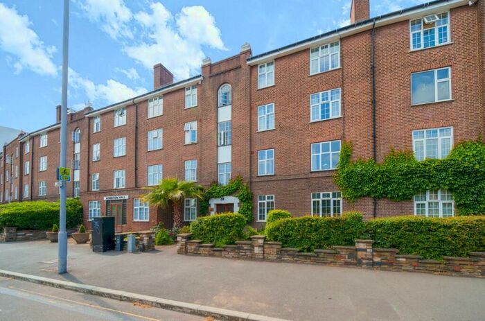1 Bedroom Flat To Rent In Norbiton Hall, London Road, Kingston Upon Thames, KT2