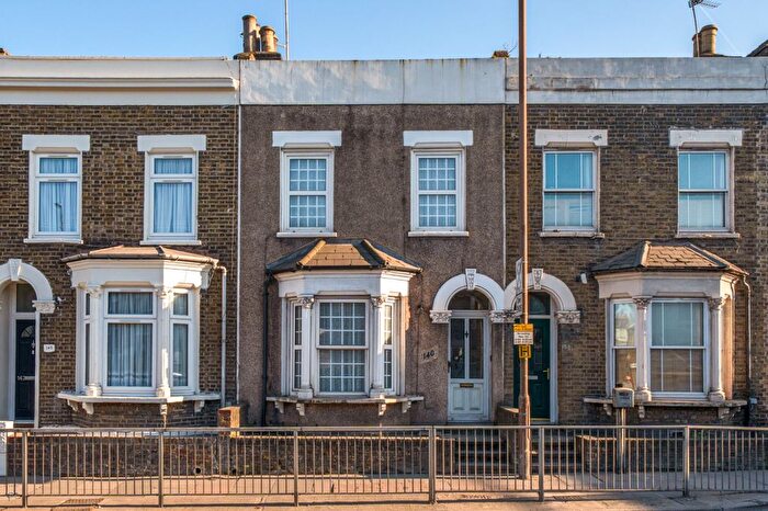 3 Bedroom Terraced House To Rent In Woolwich Road, London, SE10