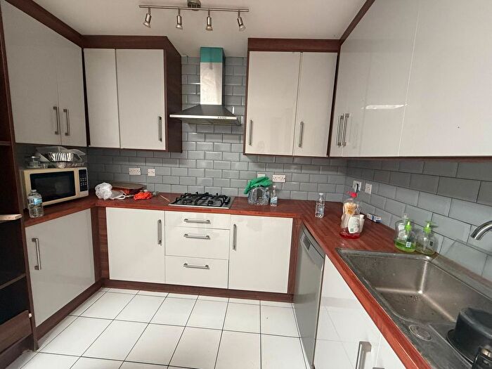 6 Bedroom Terraced House To Rent In Terrace Road, London, E13