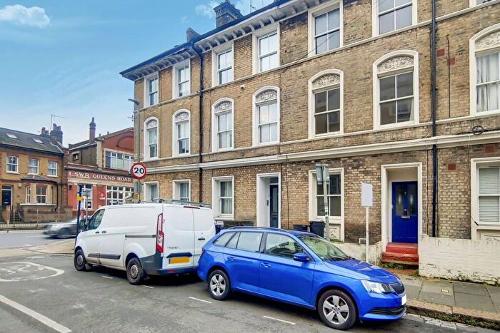 1 Bedroom Flat To Rent In Southolm Street, , Battersea Park, London, SW11