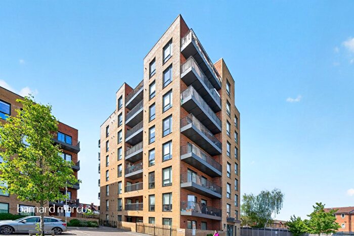 1 Bedroom Flat For Sale In Parva Grove, Perivale, Greenford, UB6
