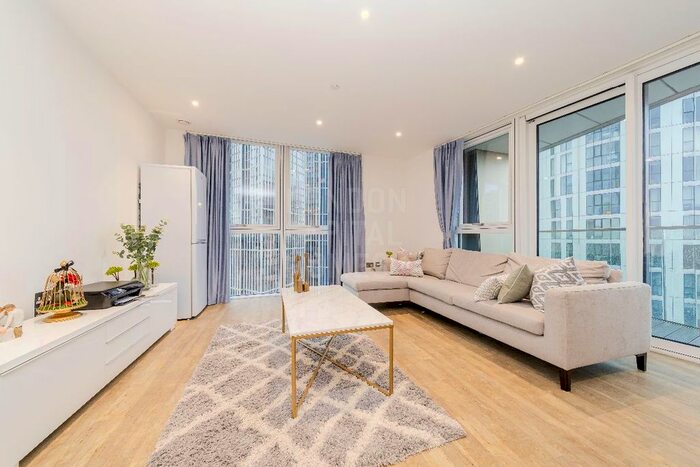 2 Bedroom Flat To Rent In Wandsworth Road, London, SW8