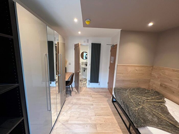 Studio To Rent In Guildford Close, Exeter, EX4