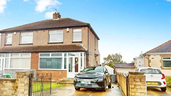 5 Bedroom Semi-Detached House For Sale In Southmere Oval, Bradford, BD7