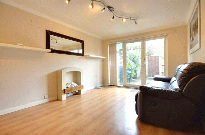 1 Bedroom Flat To Rent In Westwood Close, Ruislip, HA4