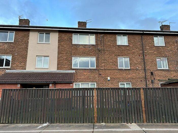 2 Bedroom Flat To Rent In Lutterworth Road, Longbenton, Newcastle Upon Tyne, NE12