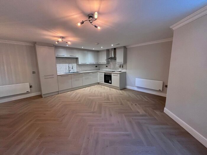 2 Bedroom Flat To Rent In Sandy Walk, Wakefield, WF1