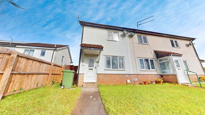 2 Bedroom End Of Terrace House To Rent In Oakridge, Thornhill, Cardiff, CF14