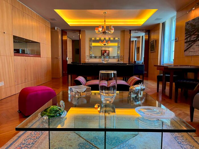 3 Bedroom Flat To Rent In Lowndes Square, Knightsbridge, London, SW1X