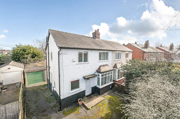 3 Bedroom Semi Detached House For Sale In Stainburn Crescent, Moortown, Leeds, LS17