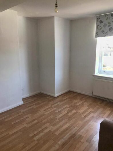 1 Bedroom Flat To Rent In Earls Court Road, London, SW5
