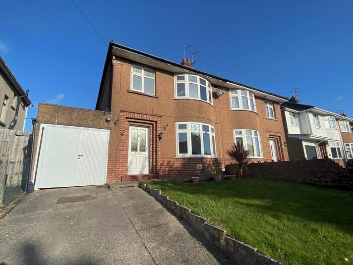 3 Bedroom Property To Rent In Fairfield Road, Bridgend, CF31