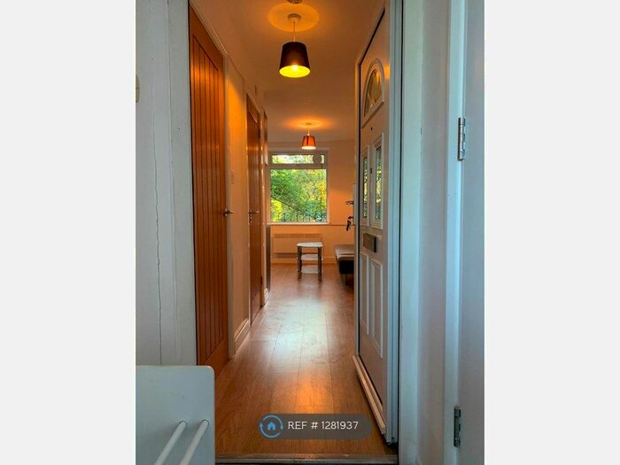 1 Bedroom Flat To Rent In Viceroy Court, Dunstable, LU6