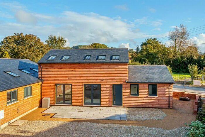 3 Bedroom Barn Conversion For Sale In Knowle Green Farm, Knowle St Giles, Somerset, TA20