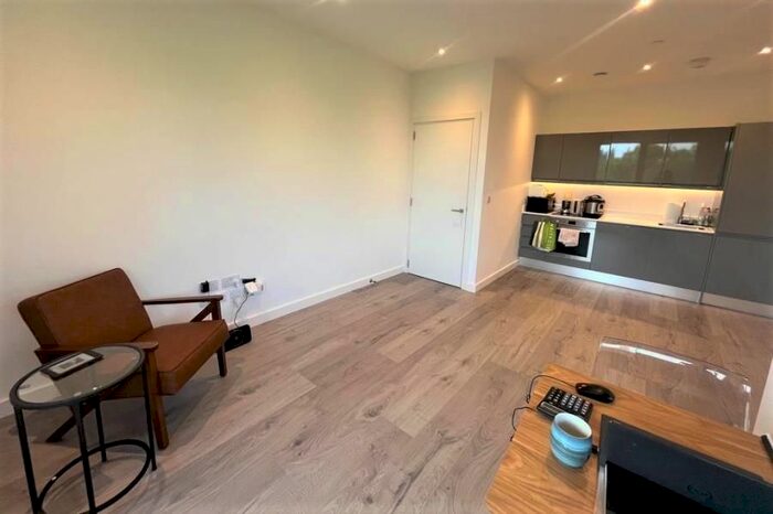 1 Bedroom Flat To Rent In Ladymead, Guildford, GU1