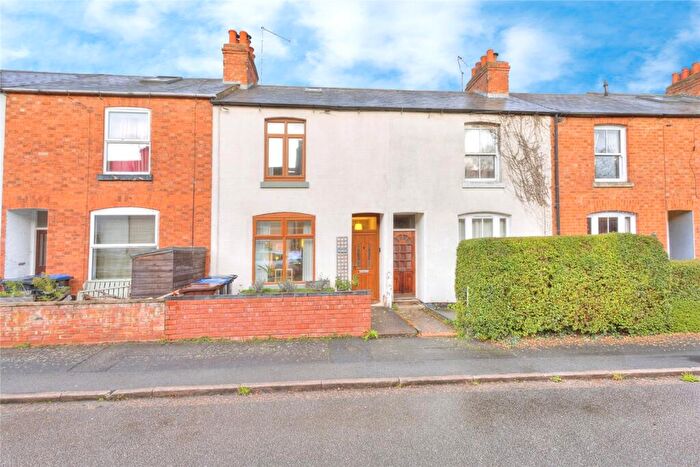 3 Bedroom Terraced House For Sale In Beechwood Road, Northampton, Northamptonshire, NN5