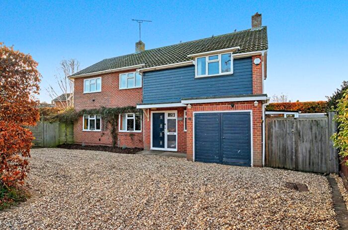 4 Bedroom Detached House For Sale In Northfield Road, Sherfield On Loddon, Hook, RG27