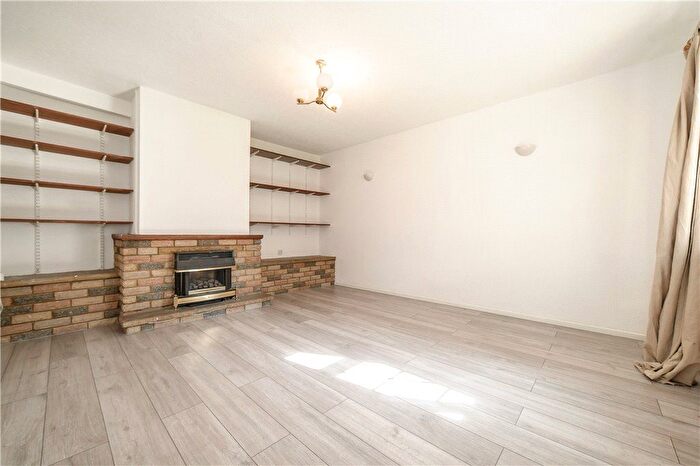 2 Bedroom Terraced House To Rent In Kett Gardens, London, SW2