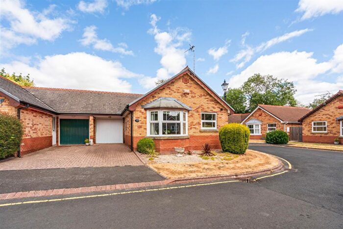 2 Bedroom Semi Detached Bungalow For Sale In Brooksby Grove, Dorridge, Solihull, B93