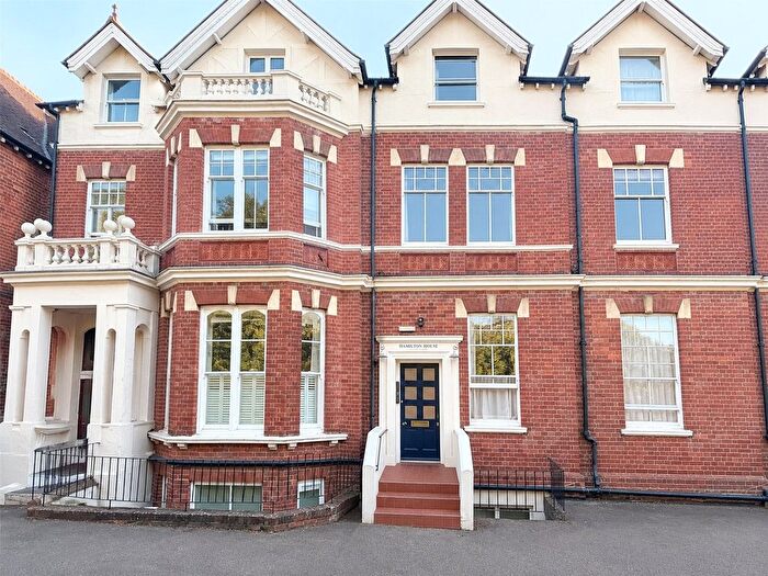 2 Bedroom Flat To Rent In Amherst Road, Tunbridge Wells, Kent, TN4