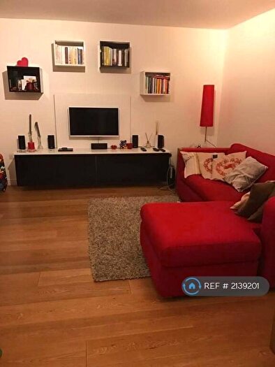 2 Bedroom Flat To Rent In Alder Court Cline Road, London, N11