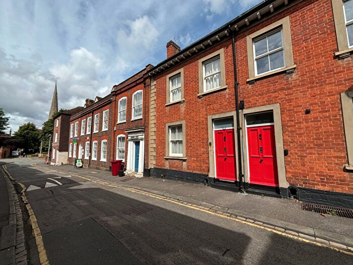 2 Bedroom Semi-Detached House To Rent In Church Street, Reading, RG1