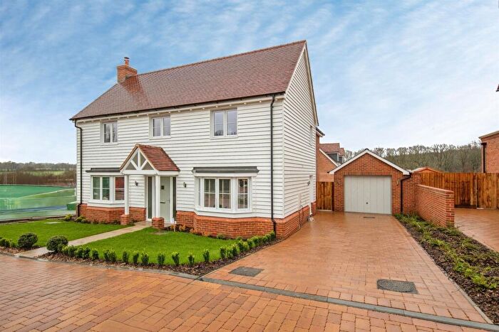 4 Bedroom Detached House For Sale In Braiswick, Colchester, CO4
