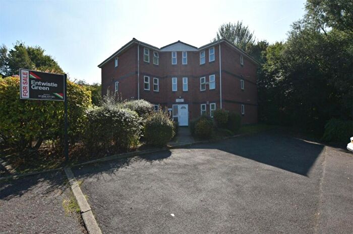 1 Bedroom Flat For Sale In Navigation Way, Blackburn, Lancashire, BB1