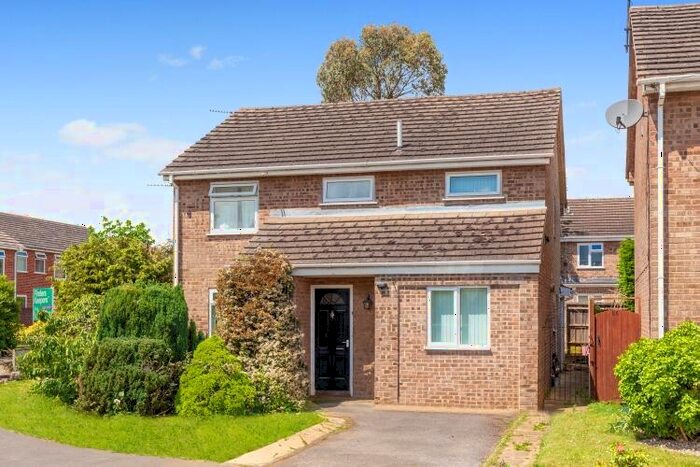 5 Bedroom Detached House To Rent In Fair Close, Bicester, OX26