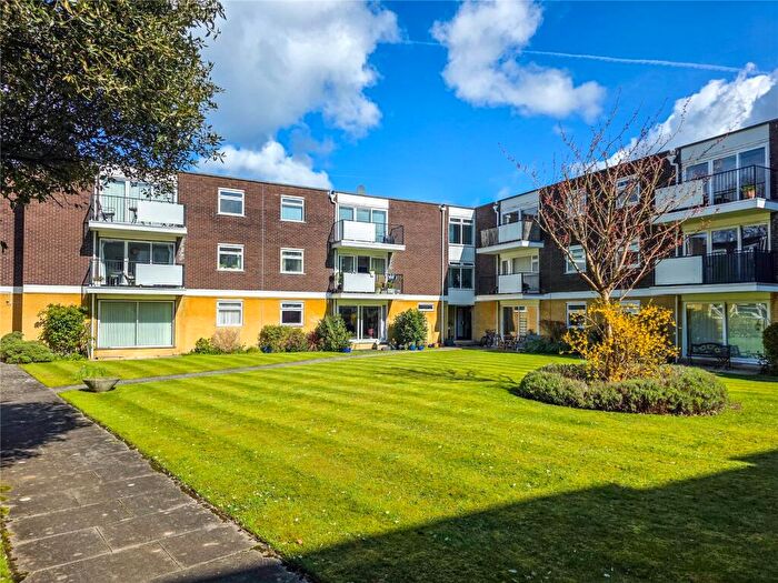 2 Bedroom Apartment For Sale In St. Georges Close, Highclilffe, Dorset, BH23