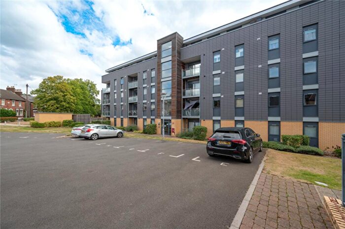 2 Bedroom Flat To Rent In Newsom Place, St. Peters Road, St. Albans, Hertfordshire, AL1