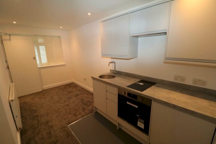 Studio To Rent In High Street, Beckenham, BR3
