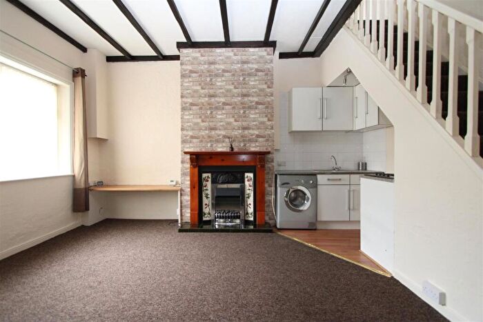 1 Bedroom Terraced House To Rent In Craven Lane, Gomersal, Cleckheaton, BD19