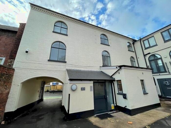 1 Bedroom Flat To Rent In Worcester Street, Kidderminster DY10