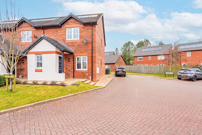 3 Bedroom End Of Terrace House For Sale In Coulter Close, Dumfries, DG1