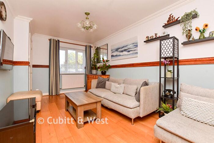 2 Bedroom Terraced House For Sale In Bristow Road, Beddington, Surrey, CR0