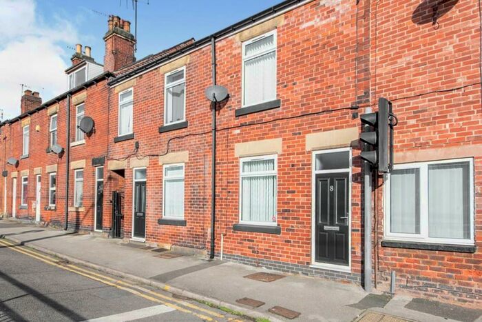 2 Bedroom Terraced House To Rent In Loxley New Road, Sheffield, S6
