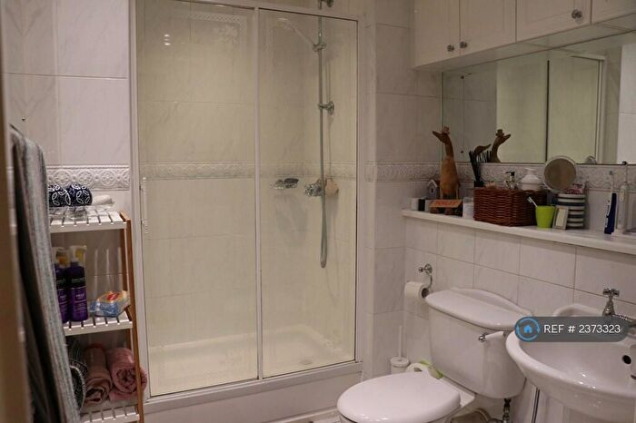 2 Bedroom Flat To Rent In Aragon House, Coventry, CV3