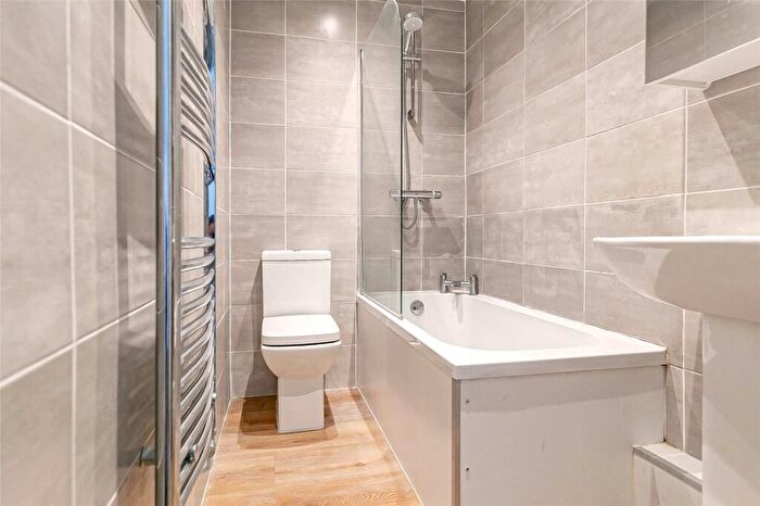 2 Bedroom Flat To Rent In Kennel Lodge Road, Bristol, BS3