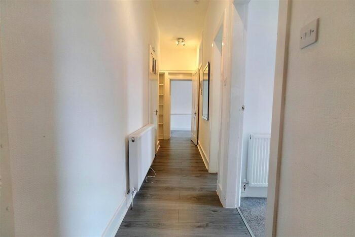 2 Bedroom Flat For Sale In Canal Street, Braehead, Renfrew, PA4