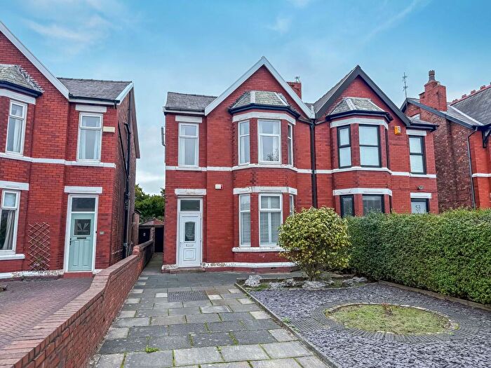 3 Bedroom Semi-Detached House For Sale In Wennington Road, Southport, PR9